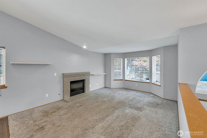 4th image of 10728 211th Avenue Ct E