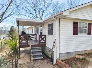 214 Turman Dr, Lenoir City, TN 37772