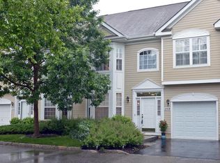 259 Shinnecock Dr, Manalapan, NJ