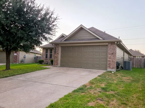 110 Oakwood Ct, Huntsville, TX 77320