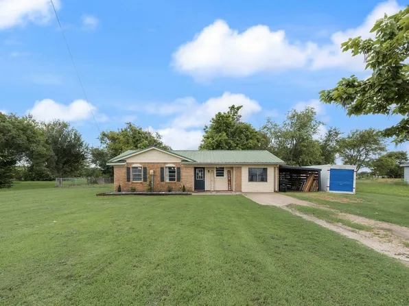 393 County Road 3320, Greenville, TX 75402
