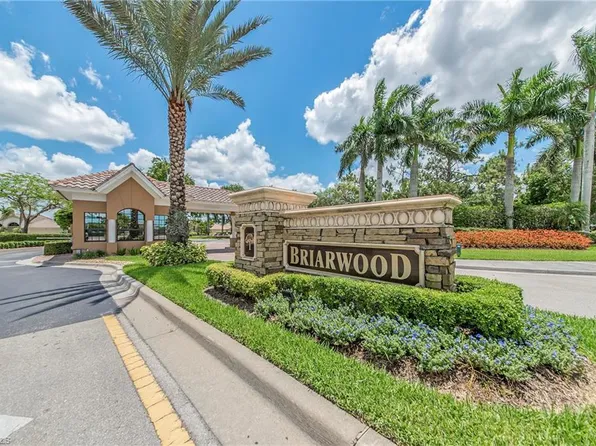 1015 Tivoli Ln, Naples, FL 34104