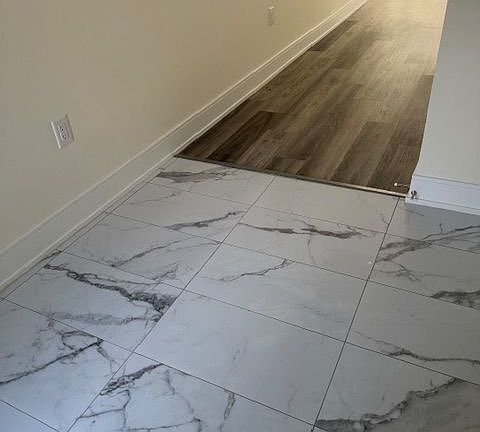 3rd image of 1695 Dersan St #403