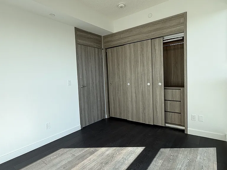 18 Esther Shiner Blvd #3202 — Photo 13