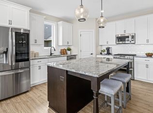 630 Elizabeth Way, Hudson, WI 54016