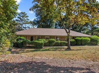 135 Devonwood Dr, Calhoun, GA 30701