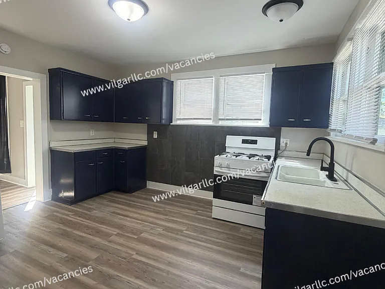 1201 Manhattan St — Photo 34