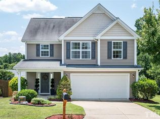 105 Lyngrove St, Holly Springs, NC 27540