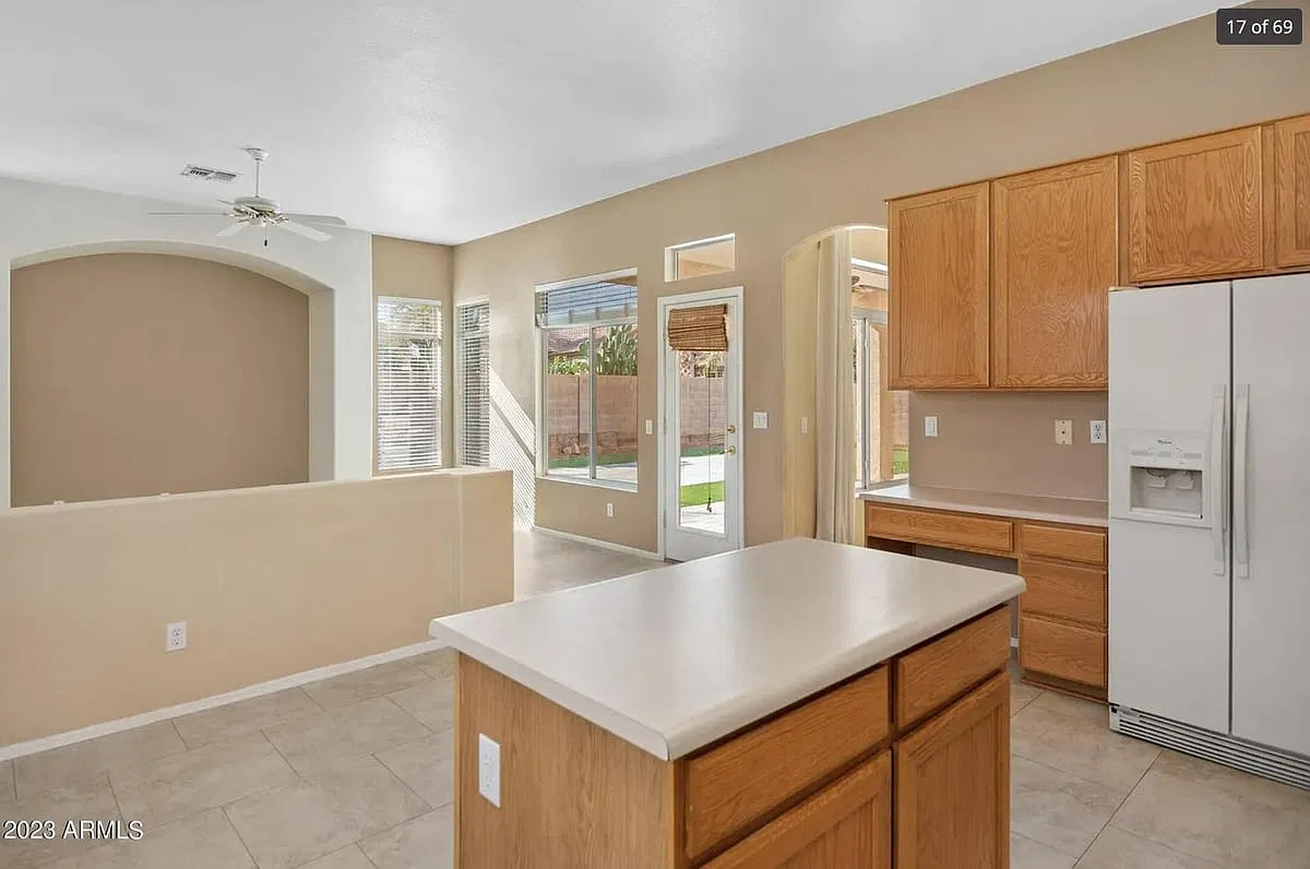 1623 West Armstrong Way — Photo 4