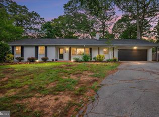 546 Center Dr, Severna Park, MD 21146