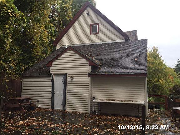 4th image of 129 Elmwood Ave