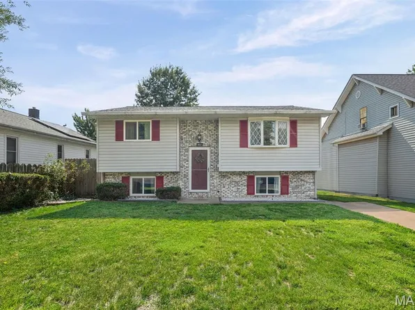 303 Bowman Ave, East Alton, IL 62024