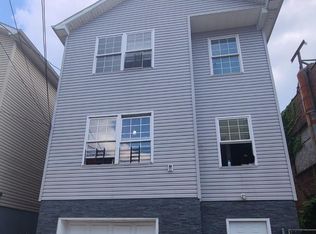 186 Governor St FLOOR 2, Paterson, NJ 07501