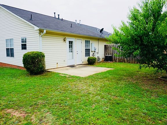 2nd image of 313 Tylers Way