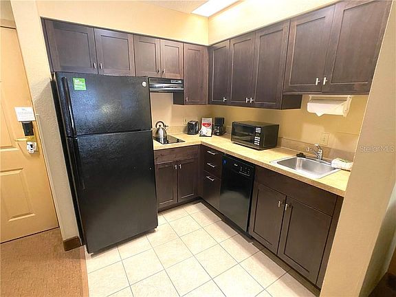 2nd image of 7601 Canada Ave #121