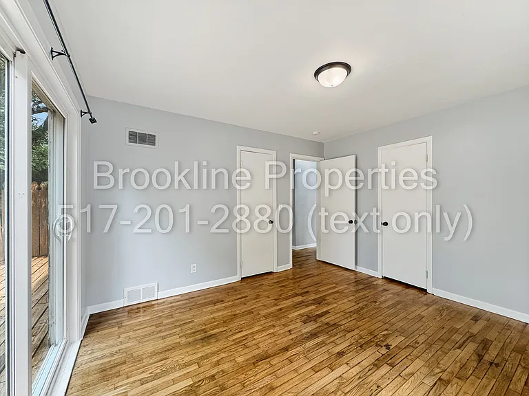 823 Holten St — Photo 19