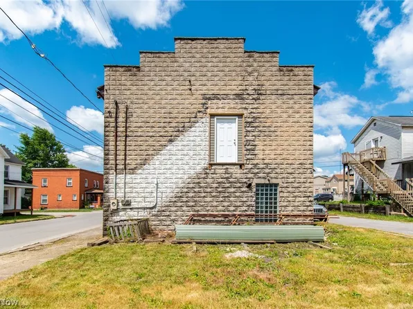 128 N Sumner St, East Palestine, OH 44413