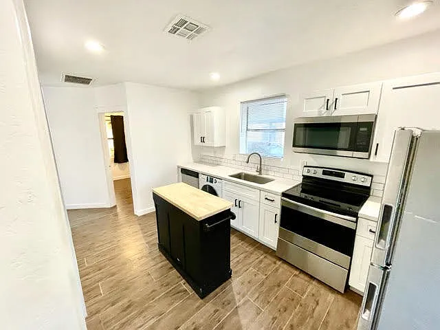 1402 E McKinley St #C — Photo 6