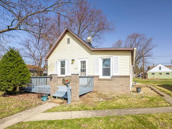 909 Plain St, La Porte, IN 46350