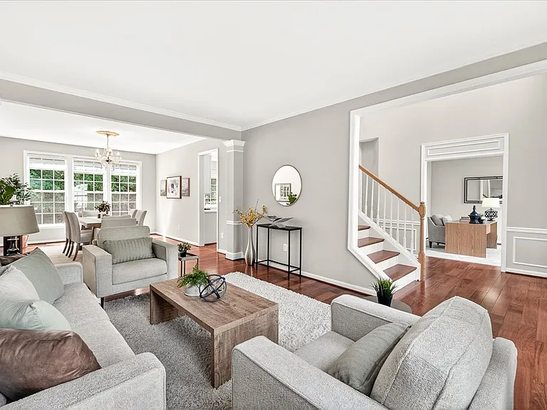 9938 Timberknoll Ln — Photo 5