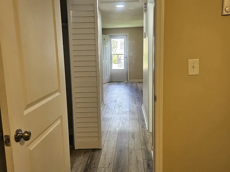 1804 Larkin St — Photo 14