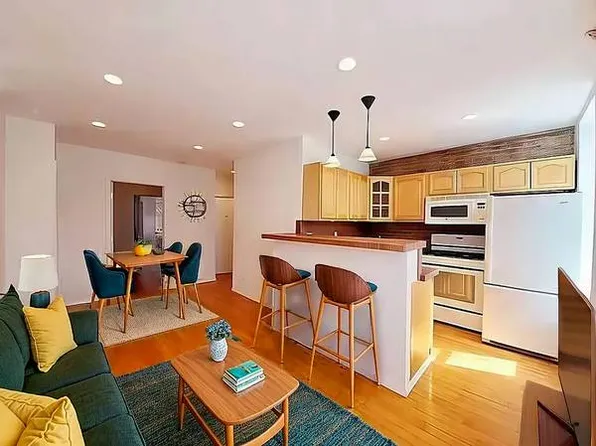 620 President Street image 1 of 19