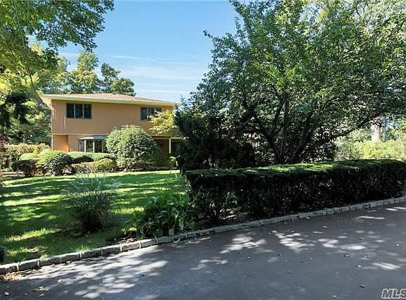 2nd image of 71 Piquets Ln