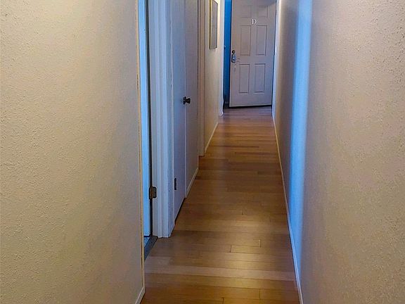 4th image of 1045 Ocean Shores Blvd SW Unit D