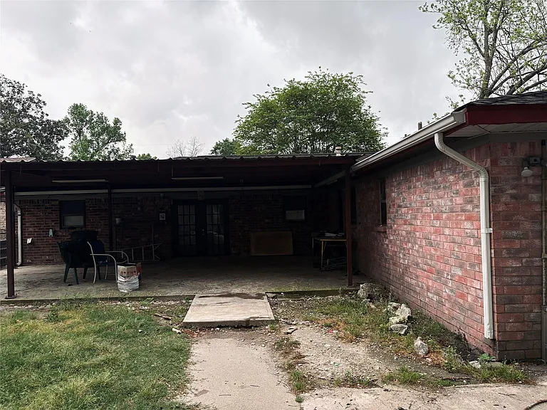 415 Zinn Dr — Photo 14