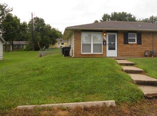 6011 E 151st St APT B, Grandview, MO 64030