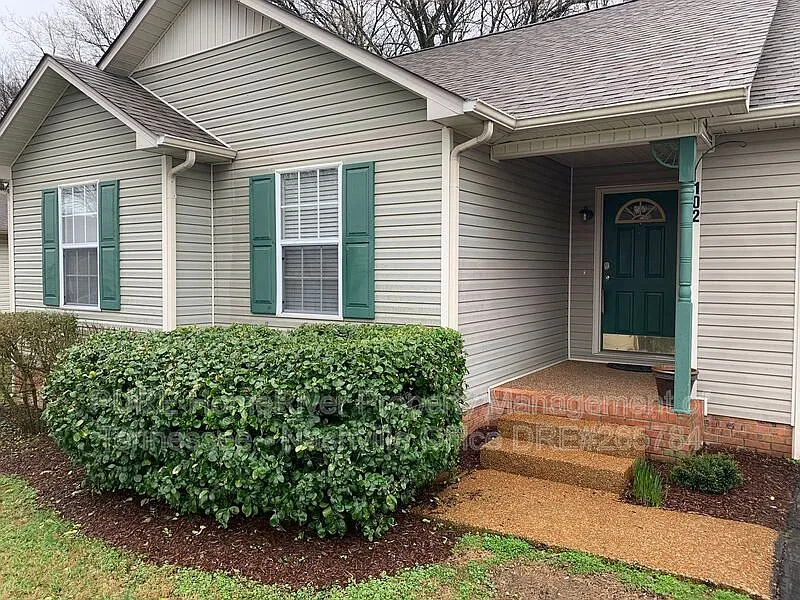3 bed, 2.0 bath, 1100 sqft, $1,775 — Photo 2