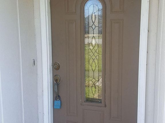 2nd image of 410 Tampico Way