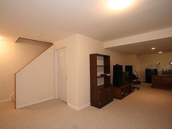5th image of 5600 Flagler Dr