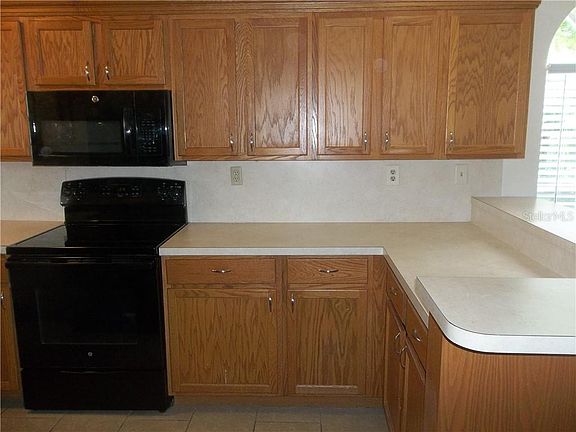 3rd image of 313 Dirksen Dr APT B16