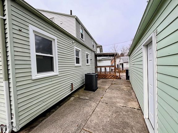 4th image of 2026 Kensington Rd