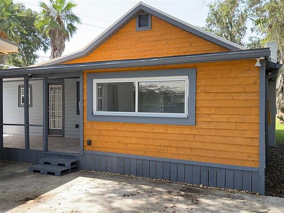 3rd image of 14740 Johns Rd