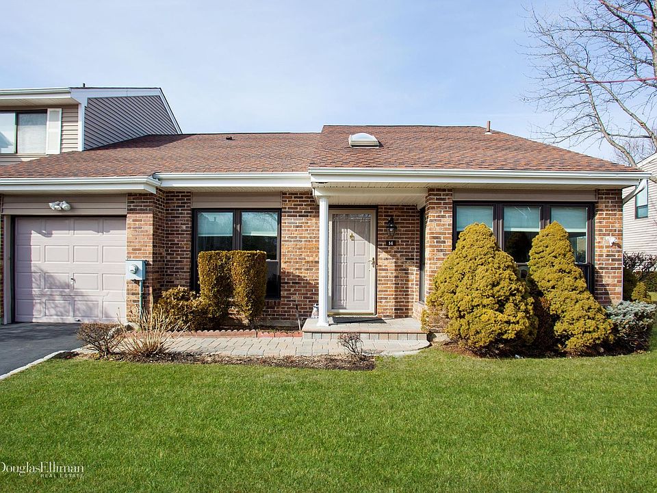 1st image of 14 W Pond Ct