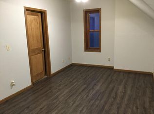 518 Rhomberg Ave APT 3, Dubuque, IA 52001