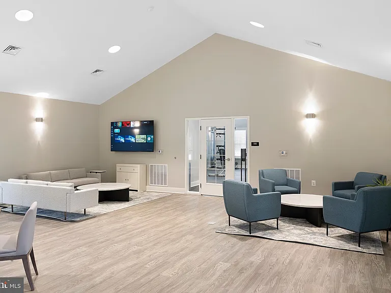 4771 Naples Ave — Photo 44