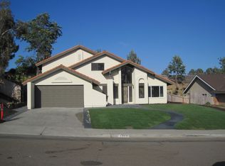 7806 Estancia St, Carlsbad, CA 92009