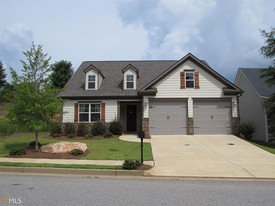 1st image of 136 Village Park Dr