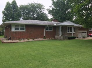 260 Norwood Pl, East Alton, IL 62024