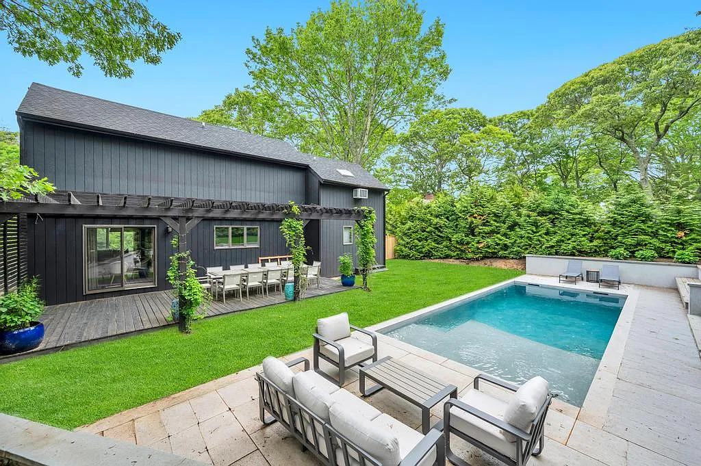 Modern Sag Harbor Home, Moments to Water and Long Beach, New Pool — Photo 1