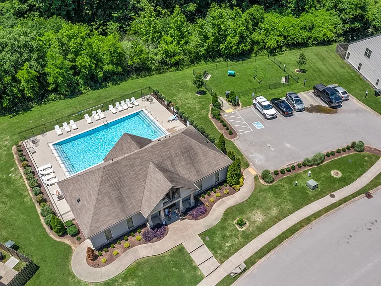 9001 Brixworth Ct — Photo 32