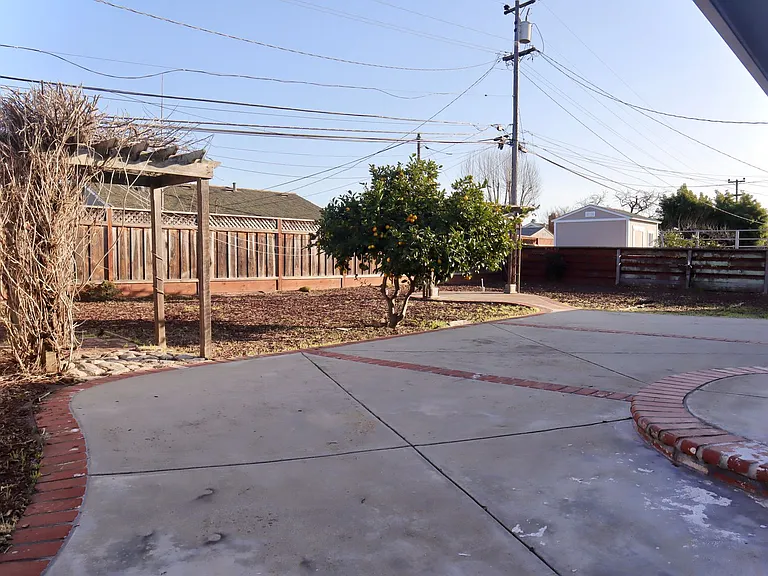 5138 Eggers Dr — Photo 19