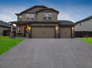 3352 NW 15th St, Redmond, OR 97756