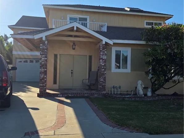 11101 Essex Dr, Los Alamitos, CA 90720