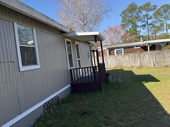 4th image of 133 SPORTSMAN Road