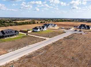 103 Country View Ln, Schulenburg, TX 78956