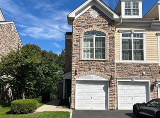 16A Forshee Cir, Montvale, NJ 07645